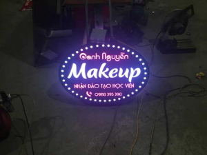 Mẫu bảng hiệu makeup đèn led sáng nổi bật, thu hút